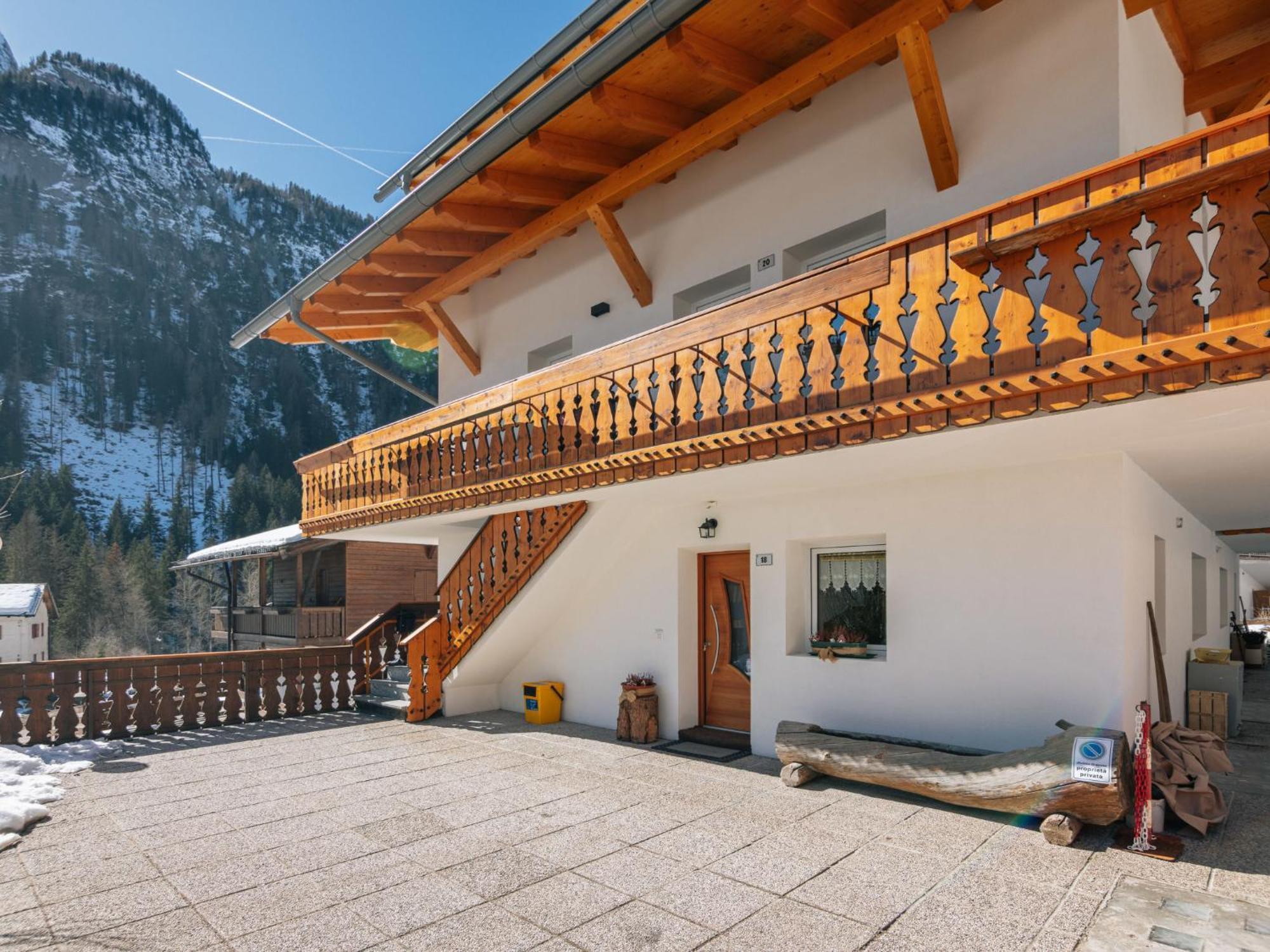 Ferienwohnung Locazione Turistica Cesa Micheluzzi - Czi712 Penia Exterior foto